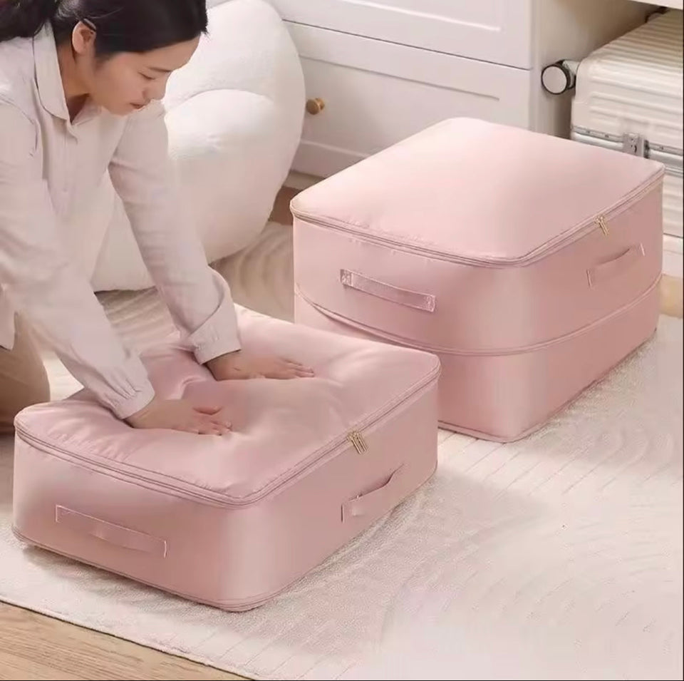 Self Compressing Storage Bag, Portable Organizer For Clothes And Blankets, Ideal for Closet Organization