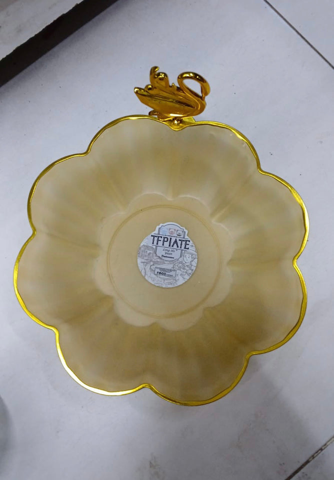 Elegant Floral Shaped Fruit Plate, Vintage Style Serving Plates, New Design Dryfruit Plate