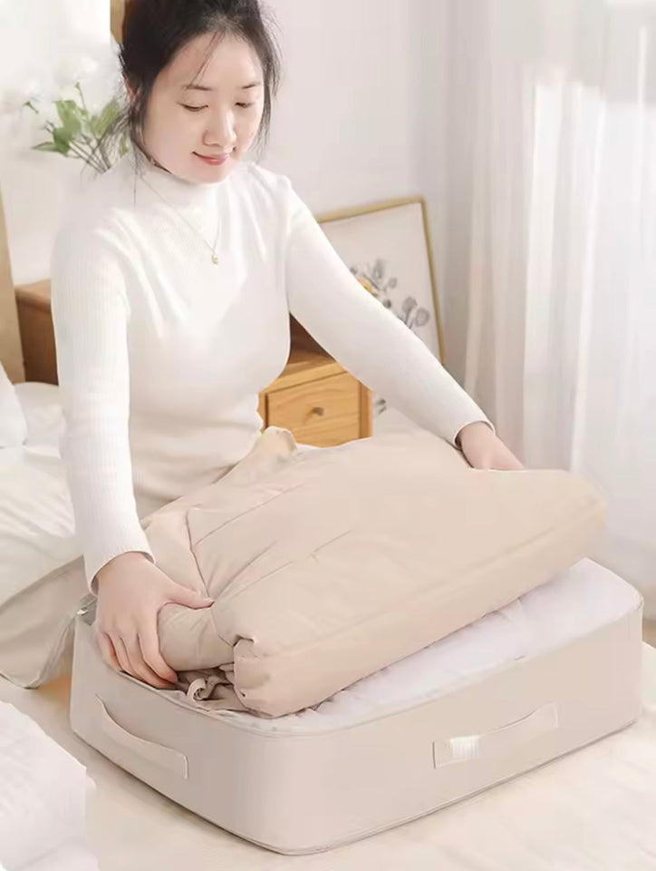 Self Compressing Storage Bag, Portable Organizer For Clothes And Blankets, Ideal for Closet Organization